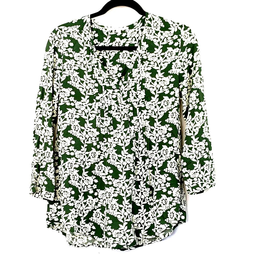 Fun 2 Fun Top Women Small Green Pleated V Neck Floral‎ Print Long Sleeve